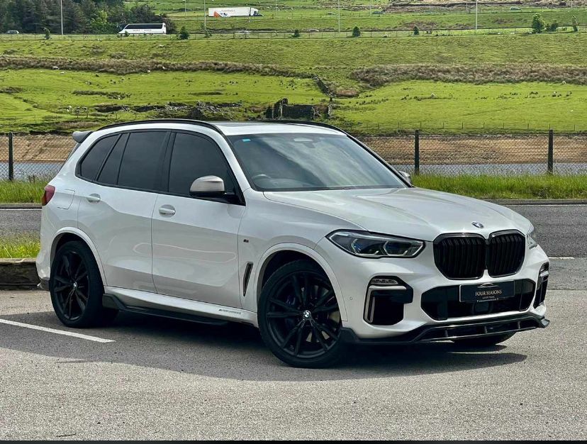 2019 White Bmw X5 M50d